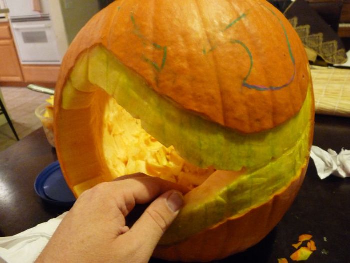 How to Create a Cannibal Pumpkin (34 pics)