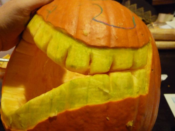 How to Create a Cannibal Pumpkin (34 pics)