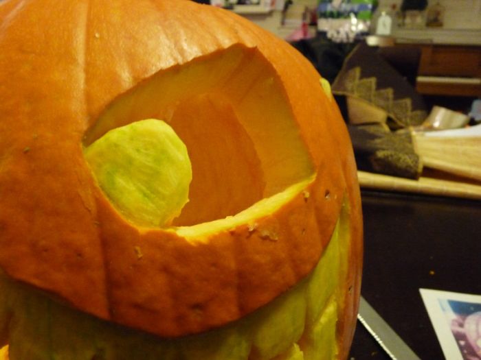 How to Create a Cannibal Pumpkin (34 pics)