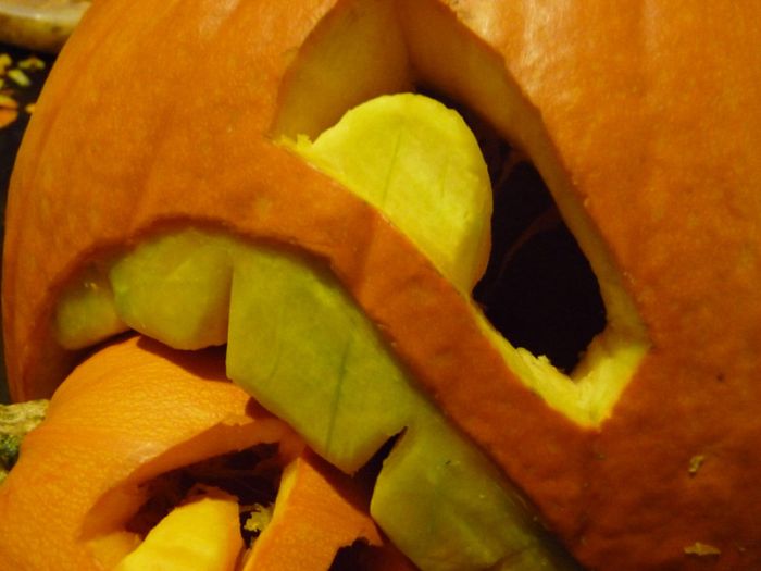 How to Create a Cannibal Pumpkin (34 pics)