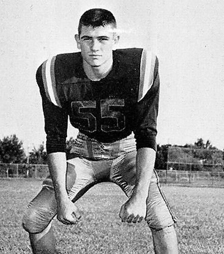 Celebrities Who Played High School Sports (25 pics)
