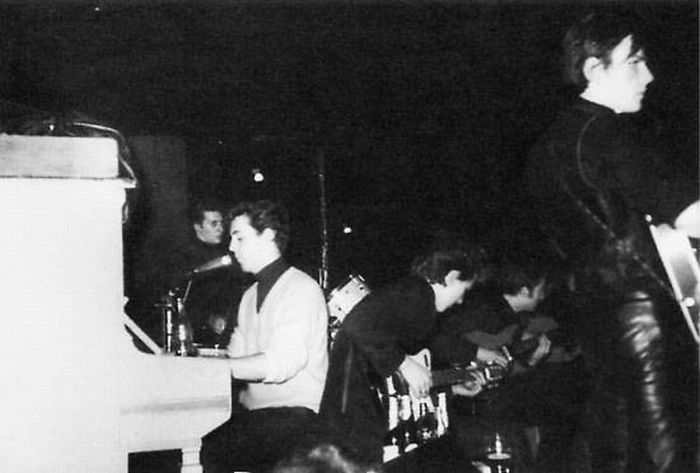 Early Beatles Photos (145 pics)