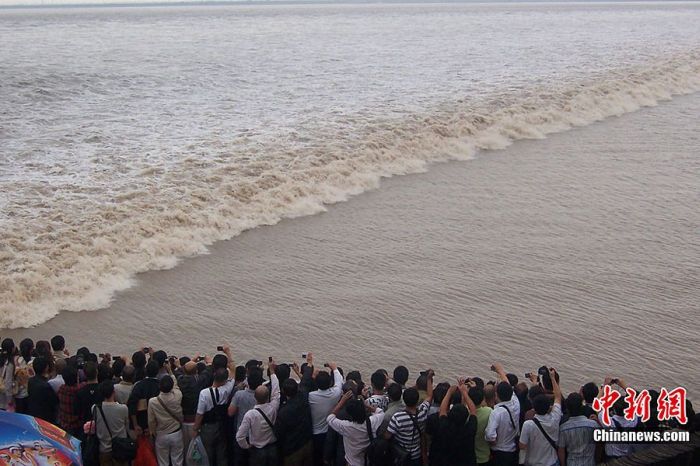 High Tide in China (12 pics)