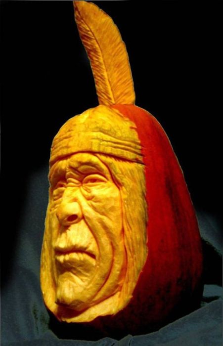 Incredible Pumpkin Carvings (19 pics)