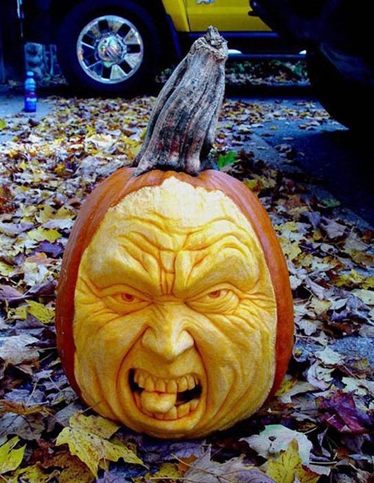 Incredible Pumpkin Carvings (19 pics)