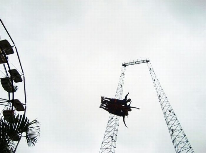 Thrilling-to-Death Rides on SkyCoaster (19 pics)