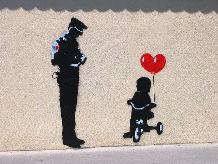 Banksy Graffiti Drawings (106 pics)