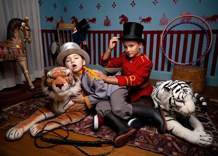 In the playroom (10 pics)