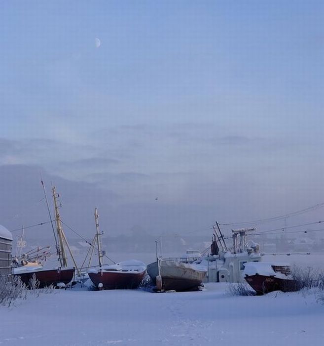 Ships at Winter (15 pics)