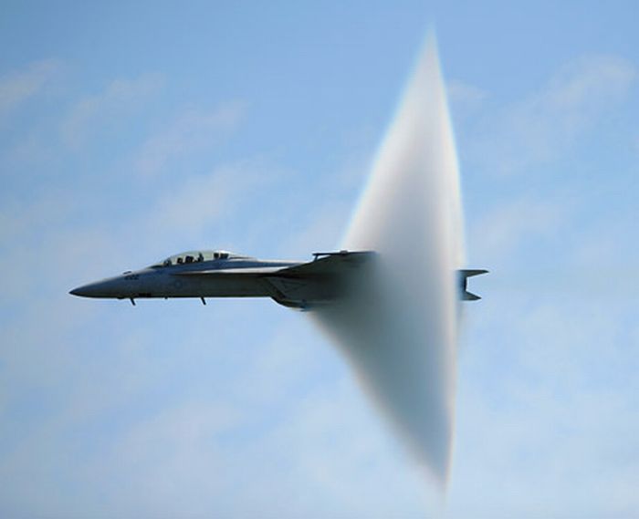 Breaking the Sound Barrier (9 pics)