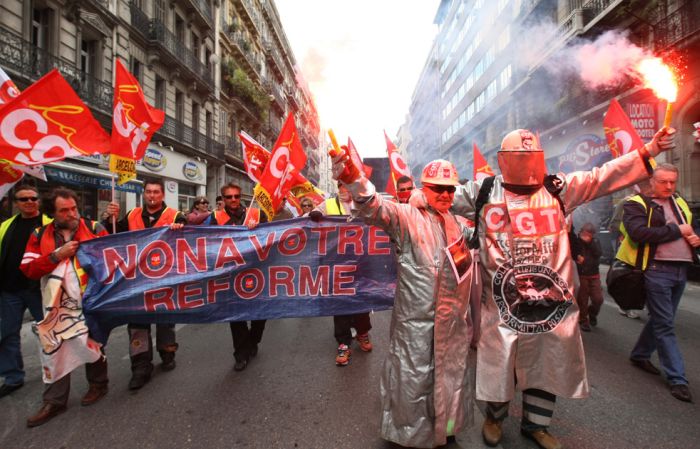 Strikes in France Continue (30 pics)