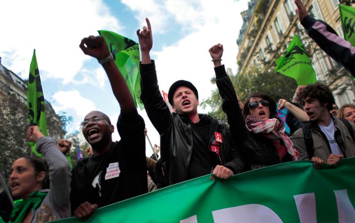 Strikes in France Continue (30 pics)