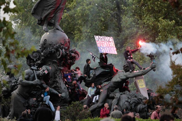 Strikes in France Continue (30 pics)