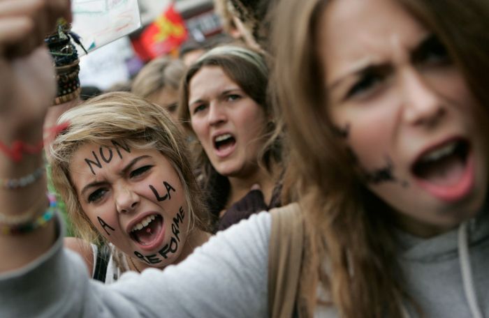 Strikes in France Continue (30 pics)