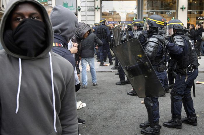 Strikes in France Continue (30 pics)