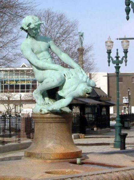 Strange Statues (34 pics)