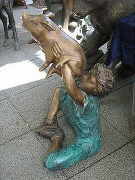 Strange Statues (34 pics)