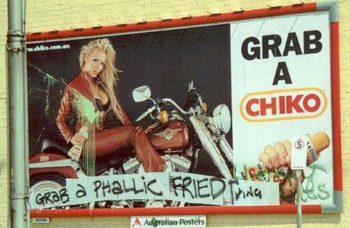 Billboards Improved By Graffiti (40 pics)