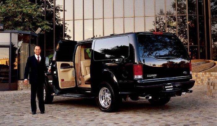 Ford Excursion Luxury Edition (6 pics)