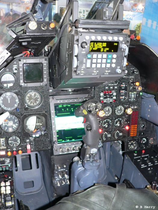 Cockpits of Fighter Jets (16 pics)