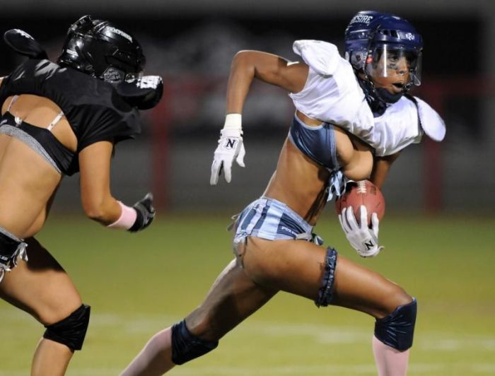 Lingerie Bowl 2010 (23 pics)