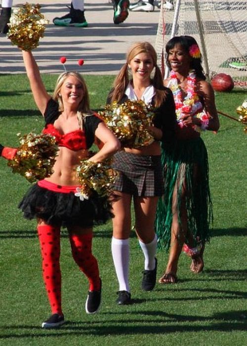 NFL Cheerleaders Are Ready for Halloween (92 pics)