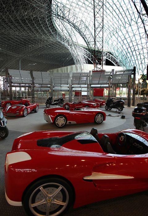 Ferrari World Abu Dhabi (15 pics)