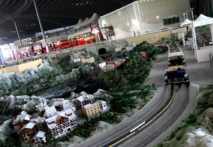 Ferrari World Abu Dhabi (15 pics)