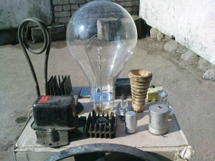 Handmade Amplifier (7 pics)