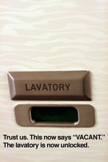 How to Open an Airplane Lavatory Door from the Outside (4 pics)
