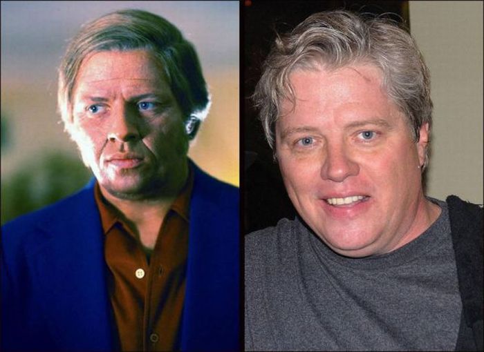 Back To The Future 25 Years Later (14 pics)
