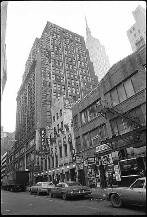 New York City Street Photography 1974 (18 pics)