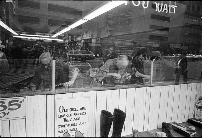 New York City Street Photography 1974 (18 pics)