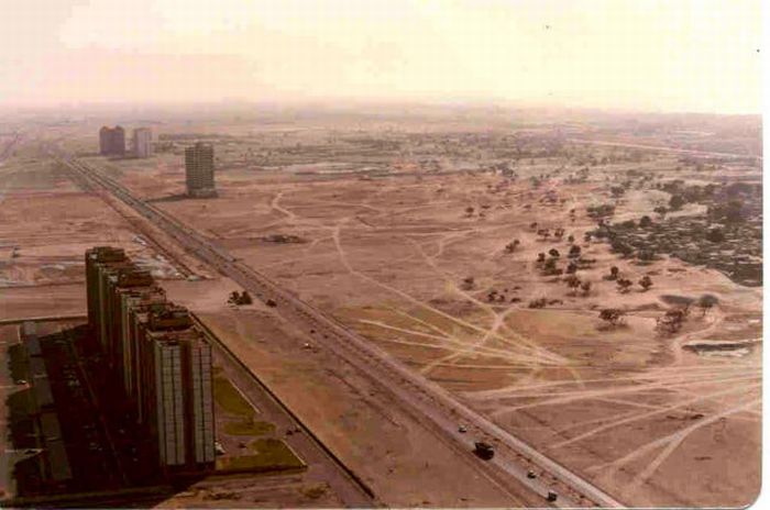 Dubai and Las Vegas: Then and Now (6 pics)