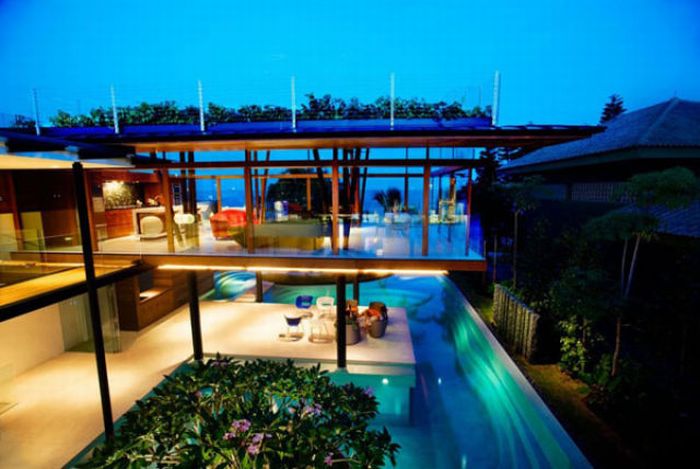 Tropical House in Singapore (19 pics)