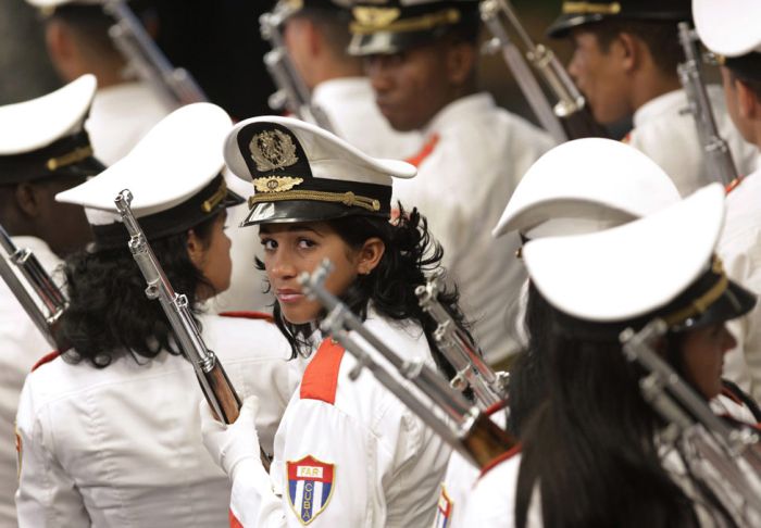 Female Soldiers (30 pics)