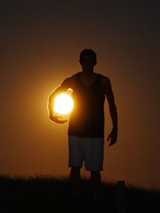 Charming Moon (16 pics)