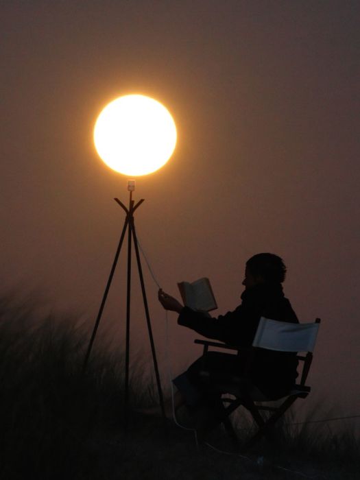 Charming Moon (16 pics)