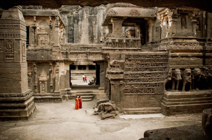 Ellora Caves (28 pics)