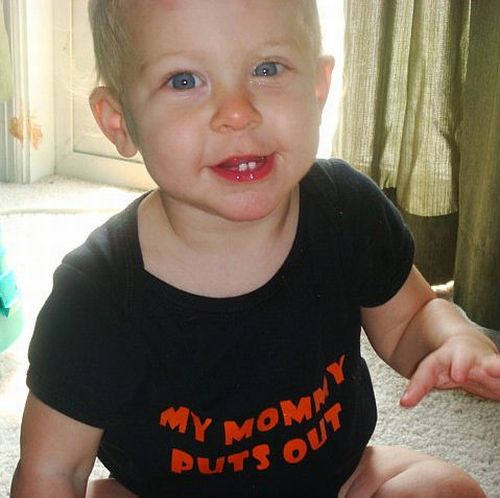 Babies Wearing Naughty T-Shirts (20 pics)
