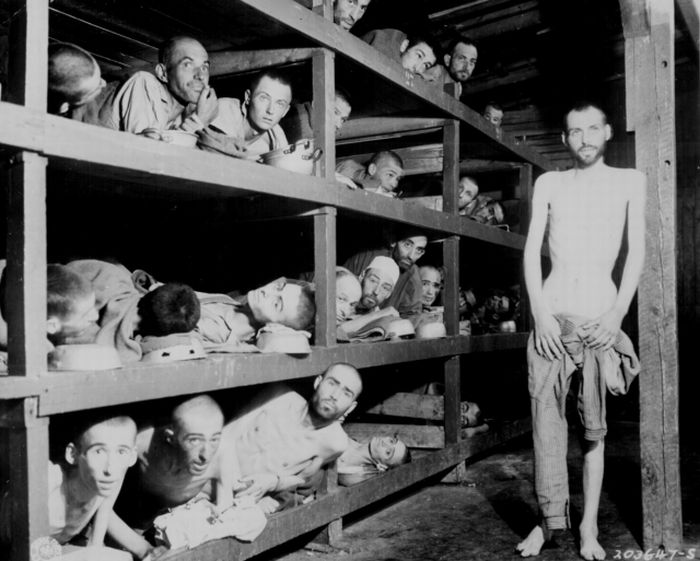 WWII Prisoners (16 pics)