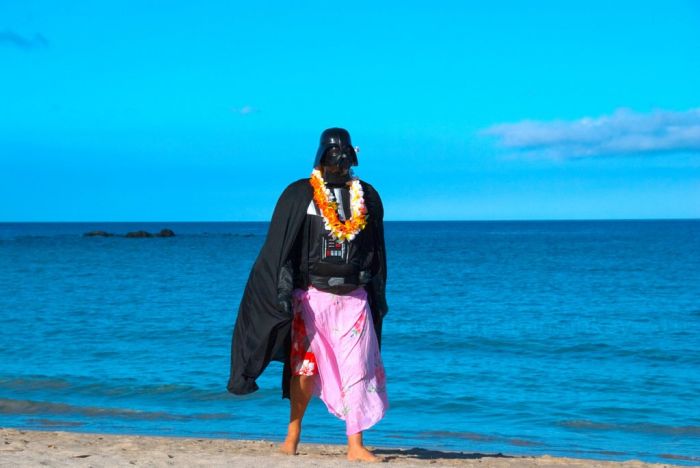 Darth Vader’s Hawaiian Vacation (24 pics)