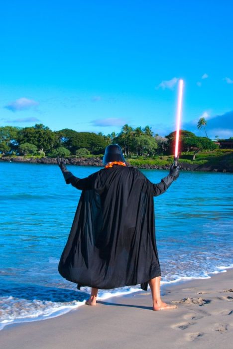 Darth Vader’s Hawaiian Vacation (24 pics)