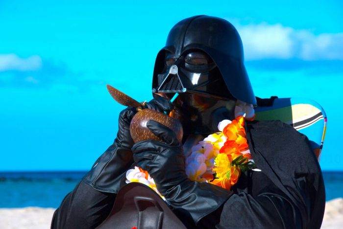 Darth Vader’s Hawaiian Vacation (24 pics)