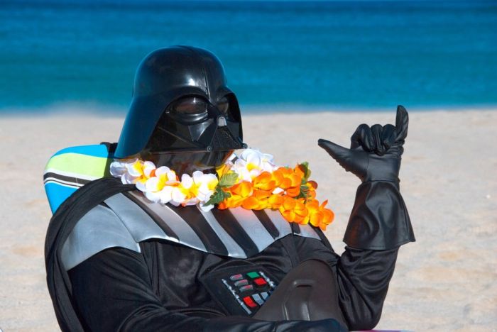 Darth Vader’s Hawaiian Vacation (24 pics)