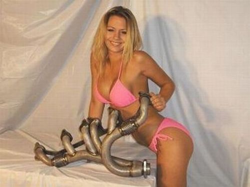 Girls Help to Sell Vehicles on Ebay (51 pics)