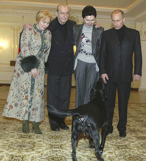 Vladimir Putin With Animals (24 pics)