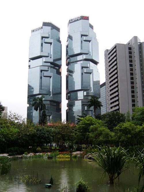 Unusual Skyscrapers Around the World (23 pics)