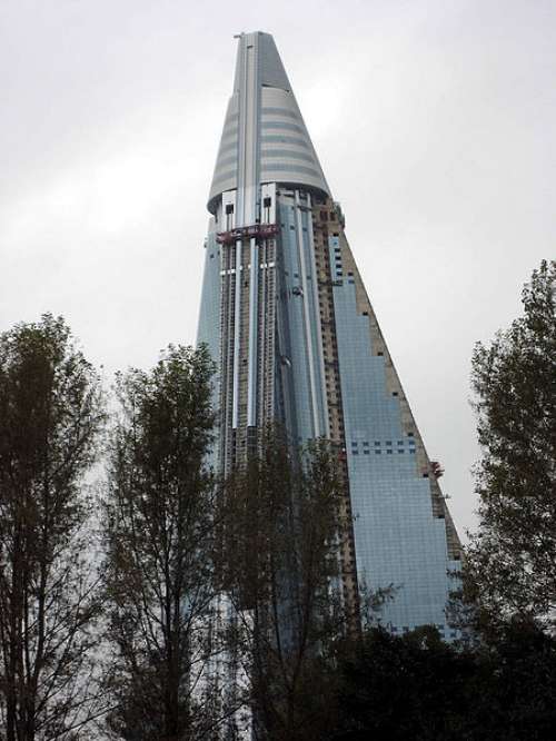 Unusual Skyscrapers Around the World (23 pics)