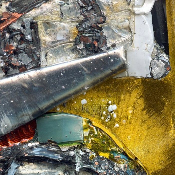 Destroyed Apple Gadgets (19 pics)